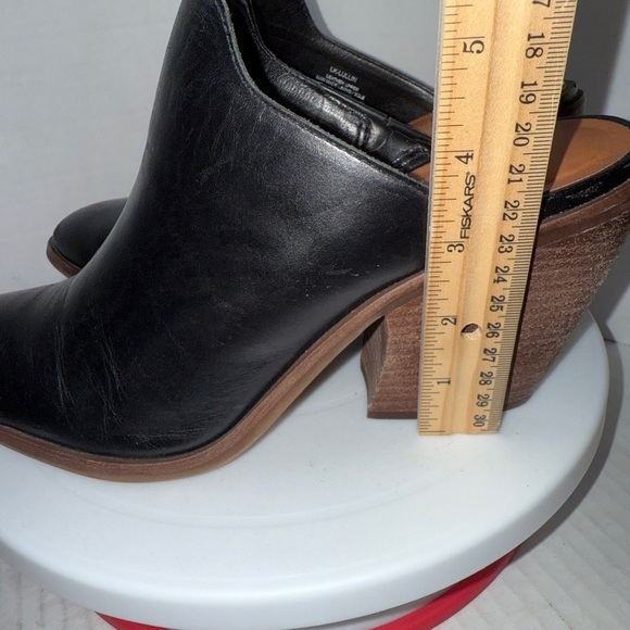 Lucky Brand Women's Slip On Clogs Size 9.5M Black Leather Block Heel Almond Toe - Picture 11 of 12